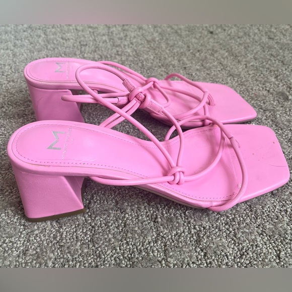 Marc Fisher Chiara Knotted Strap Sandals in Medium Pink- US 6.5 - Picture 6 of 10